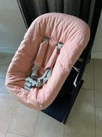 Tripp trapp newbornset met speelboog en 3 extra hoezen, Ophalen of Verzenden, Zo goed als nieuw, Meegroeistoel