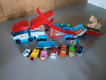 Paw patrol vrachtwagen met kleine wagentjes  beschikbaar voor biedingen