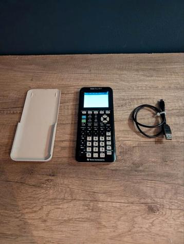 TI-84 plus ce-t grafische rekenmachine beschikbaar voor biedingen