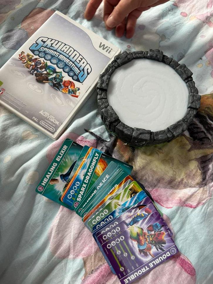 Skylanders Spyro's Adventure Wii + Portal + Figuren, Spelcomputers en Games, Games | Overige, Gebruikt, Avontuur en Actie, 2 spelers