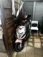 Piaggio zip roze, altijd droog gestaan, beugelset, Fietsen en Brommers, Scooters | Piaggio, Ophalen, Gebruikt, Maximaal 45 km/u