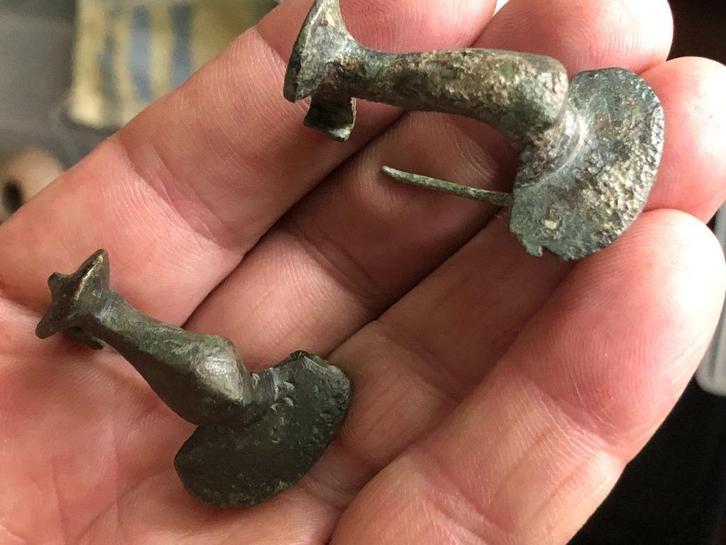 Bodemvondst Romeinse versierde KAP FIBULA'S mantelspeld oud., Antiek en Kunst, Curiosa en Brocante, Verzenden