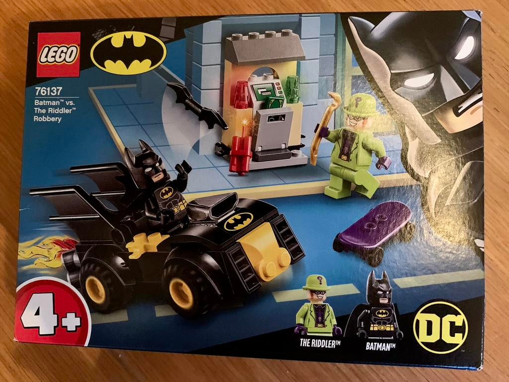 TE KOOP: Lego Batman vs. de Roof van The Riddler 76137 ZGAN, Ophalen of Verzenden, Zo goed als nieuw, Complete set, Lego