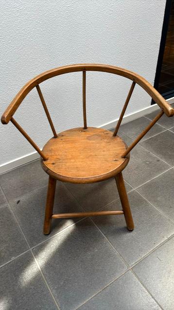 Origineel antiek Torck stoeltje beschikbaar voor biedingen