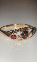 Prachtige 9 krt gouden ring met opaal & granaat mt17 ong, Sieraden, Tassen en Uiterlijk, Antieke sieraden, Ophalen of Verzenden