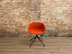 Hay AAC 21 oranjerood bij TheReSales, Huis en Inrichting, Fauteuils, Minder dan 75 cm, Ophalen of Verzenden, Zo goed als nieuw