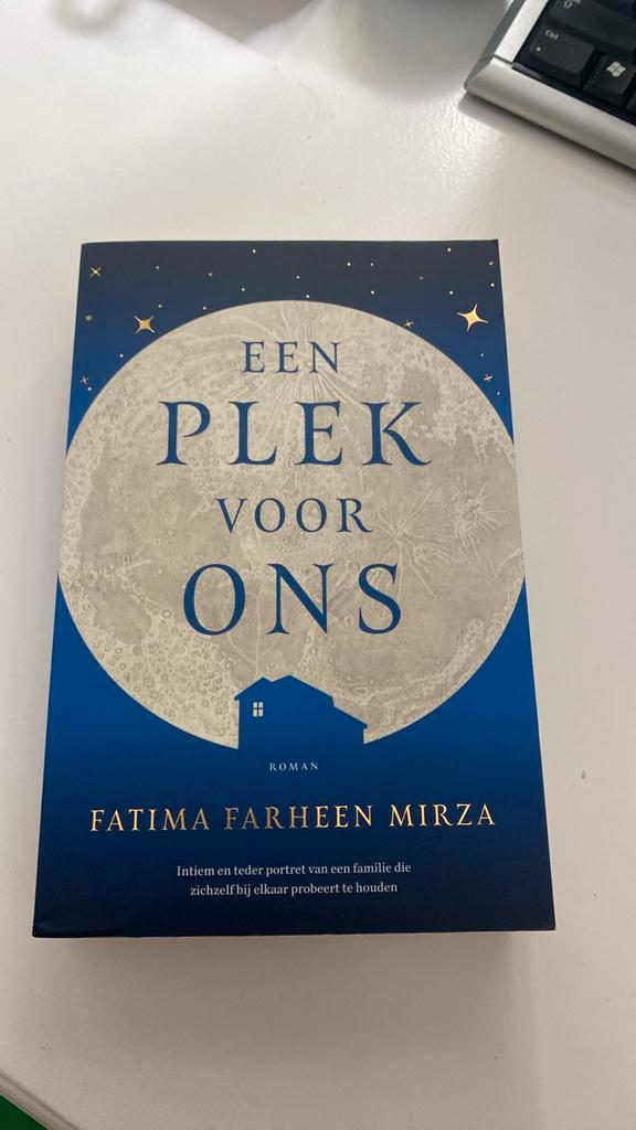 Fatima Farheen Mirza - Een plek voor ons, Boeken, Literatuur, Zo goed als nieuw, Nederland, Ophalen of Verzenden