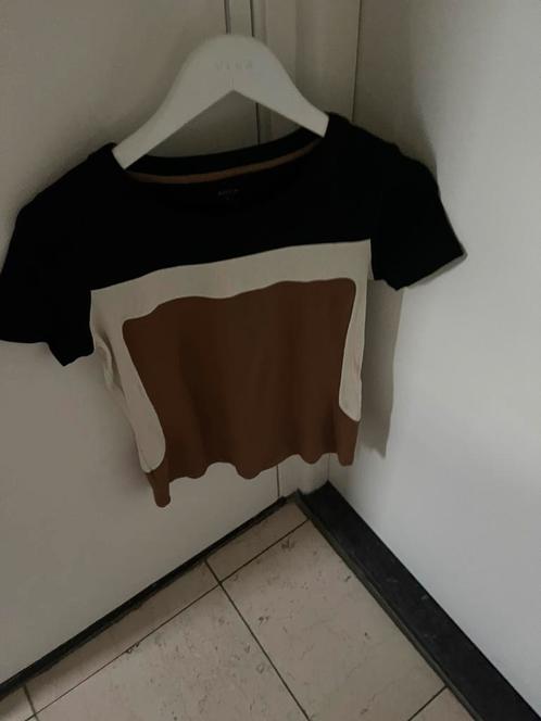 Marccain top maat 4, Kleding | Dames, T-shirts, Zo goed als nieuw, Maat 38/40 (M), Korte mouw, Verzenden