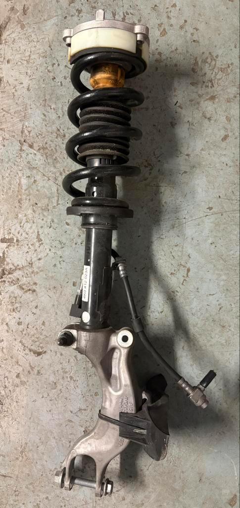 Audi RS6 C8 Schokbreker Voor 4K0412024A Dynamic Demping, Auto-onderdelen, Ophanging en Onderstel, Audi, Gebruikt, Ophalen of Verzenden