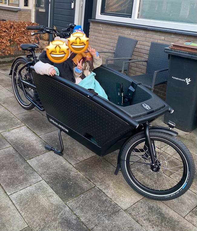 Urban Arrow Family ZGAN 2025 incl garantie, Fietsen en Brommers, Fietsen | Bakfietsen, Zo goed als nieuw, 4 kinderen of meer, Ophalen