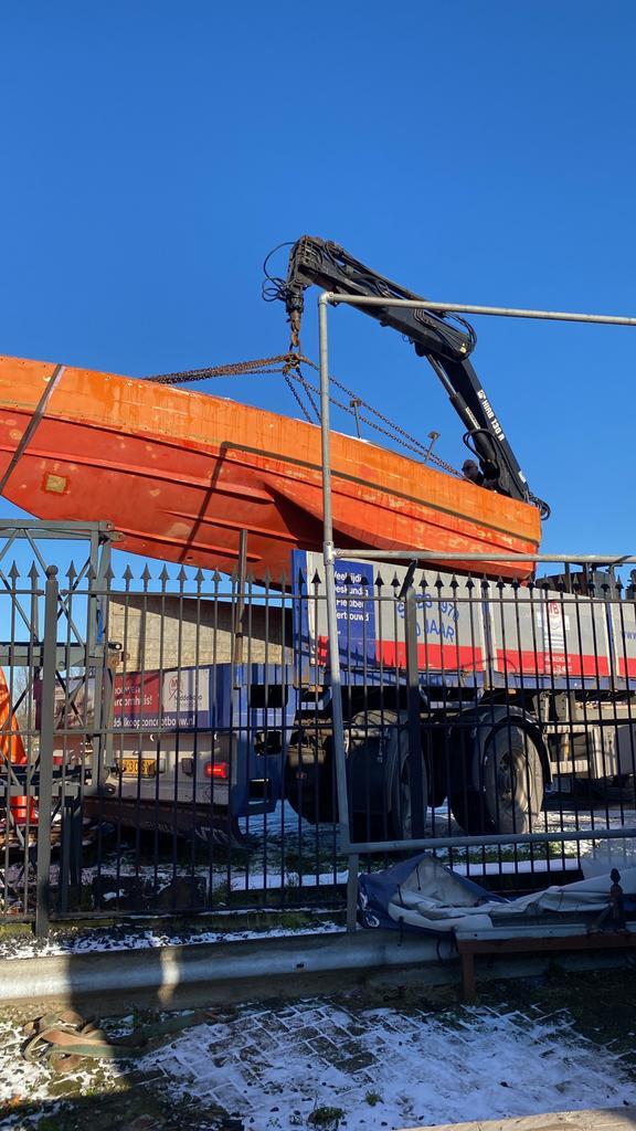 Reddingssloep opknapper, Watersport en Boten, Sloepen, Gebruikt, Tot 10 pk, 6 meter of meer, Buitenboordmotor, Benzine, Polyester