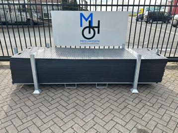 Kunststof rijplaat/rijplaten HDPE 300x100x2CM NIEUW  beschikbaar voor biedingen