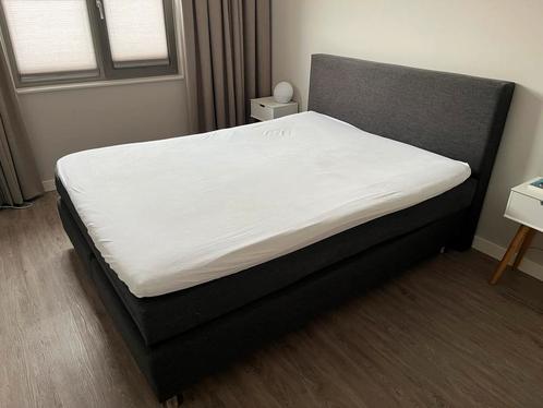 Nette boxspring, 1,60 x 2,10 m, Huis en Inrichting, Slaapkamer | Boxsprings, Zo goed als nieuw, 160 cm, 210 cm, Tweepersoons, Zwart