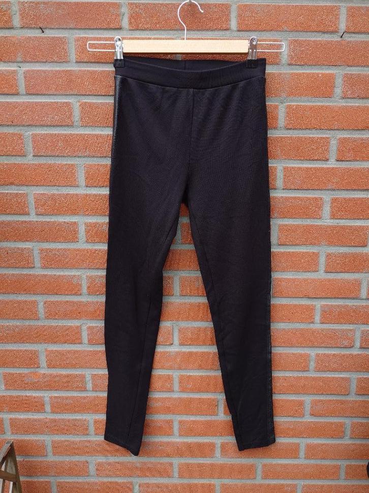 legging met elastische tailleband & leren randjes H&M, Kleding | Dames, Broeken en Pantalons, Zo goed als nieuw, Maat 34 (XS) of kleiner