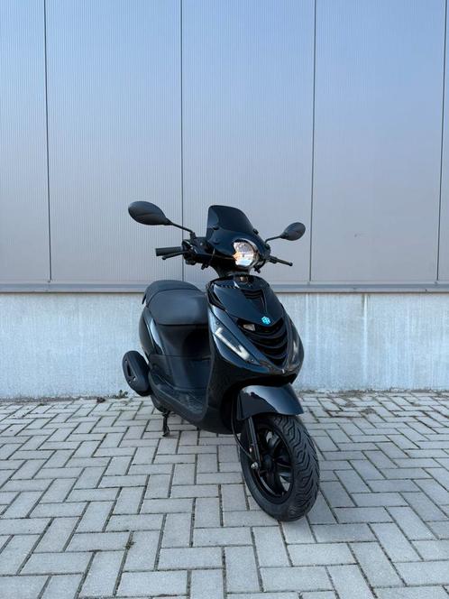 Zip 4t Iget 2020 sp look brom/snor met garantie, Fietsen en Brommers, Scooters | Piaggio, Zo goed als nieuw, Zip, Ophalen
