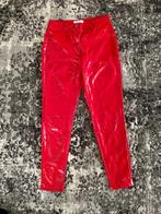 Rode, skinny lak broek maat 38 Stretch. Nieuw  !!, Kleding | Dames, Broeken en Pantalons, Nieuw, Lang, Maat 38/40 (M), Ophalen of Verzenden
