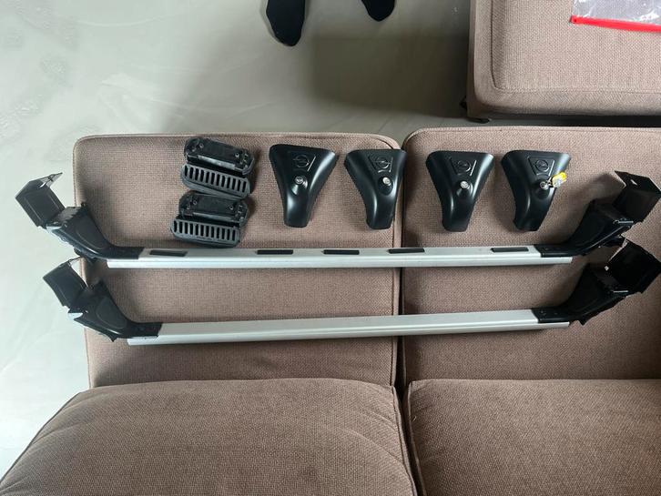 Daksteunen Opel Grandland - Skikoffer, Auto diversen, Dakdragers, Gebruikt, Ophalen of Verzenden