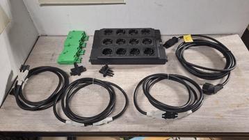 Koppelbare wandcontactdozen beschikbaar voor biedingen