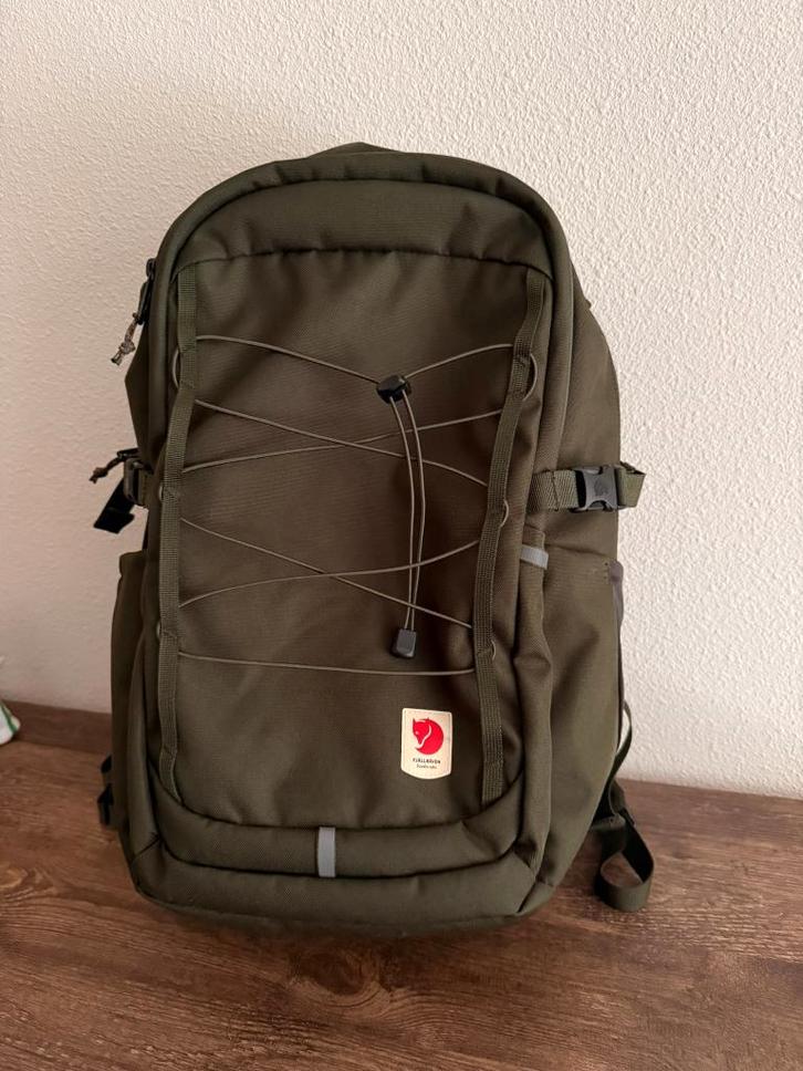 Fjallraven Skule 28 deep forest rugtas, Sieraden, Tassen en Uiterlijk, Tassen | Rugtassen, Zo goed als nieuw, Overige merken, 30 tot 45 cm