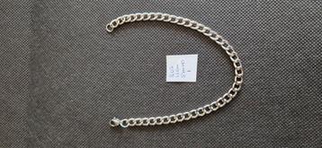 Armband.  beschikbaar voor biedingen
