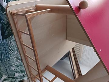 Een popenhuis om op te pimpen  beschikbaar voor biedingen