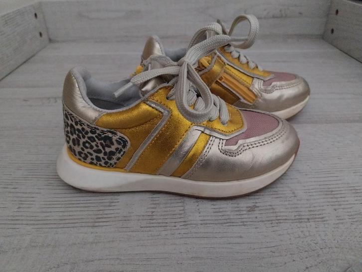 Pinocchio sneakers maat 25, Kinderen en Baby's, Kinderkleding | Schoenen en Sokken, Gebruikt, Schoenen, Meisje, Ophalen of Verzenden