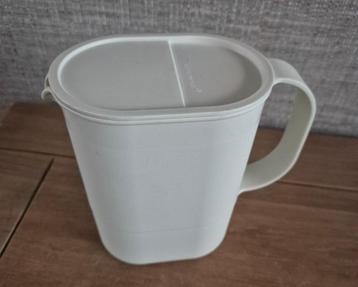 Tupperware schenkkan/sapkan Gebroken wit 700ML beschikbaar voor biedingen