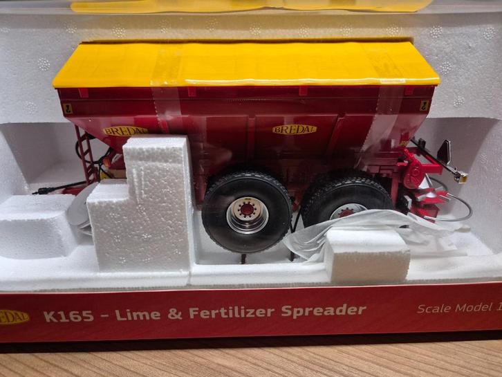 BREDAL  K165, Hobby en Vrije tijd, Modelauto's | 1:32, Nieuw, Tractor of Landbouw, Overige merken, Ophalen of Verzenden