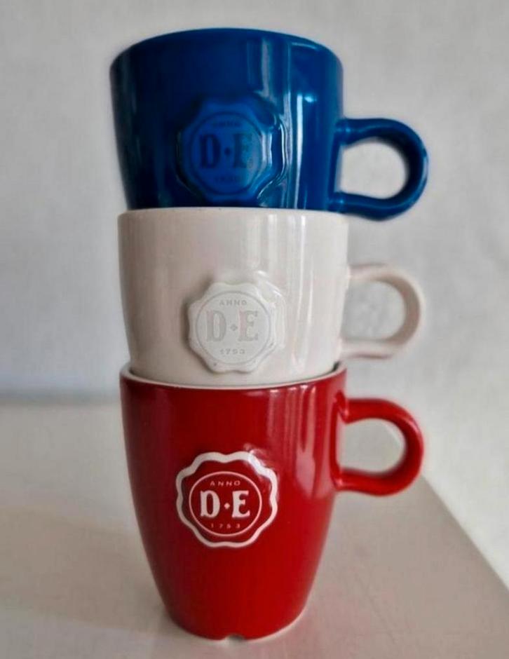 Douwe Egberts senseo bekers Rood, Wit en Blauw, Huis en Inrichting, Keuken | Servies, Zo goed als nieuw, Kop(pen) en/of Schotel(s)