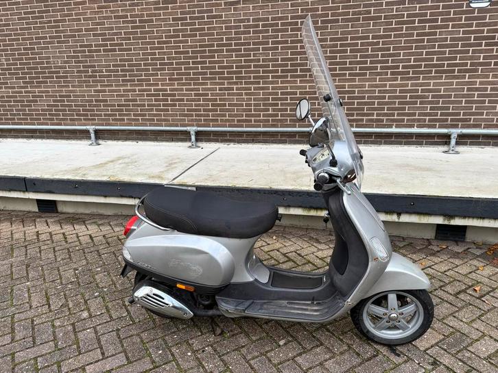 Vespa LX 50 - scooter, Fietsen en Brommers, Scooters | Vespa, Gebruikt, Overige modellen, Maximaal 45 km/u, Benzine, Ophalen