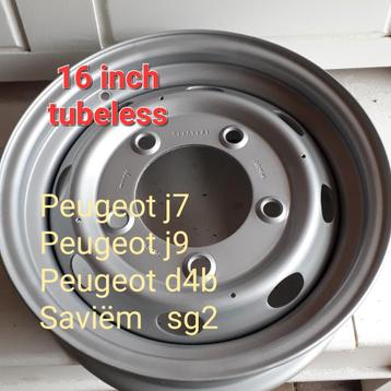 Peugeot j7 Peugeot j9 Peugeot d4b saviem sg2  beschikbaar voor biedingen