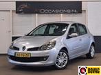 Renault Clio 1.6-16V Initiale + AUTOMAAT + LEDER (bj 2006), Auto's, Renault, 535 kg, Gebruikt, Beige, 1165 kg