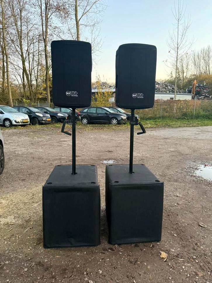 Rcf TT speakers, Muziek en Instrumenten, Versterkers | Keyboard, Monitor en PA, Zo goed als nieuw, P.A., 1000 watt of meer, Ophalen of Verzenden
