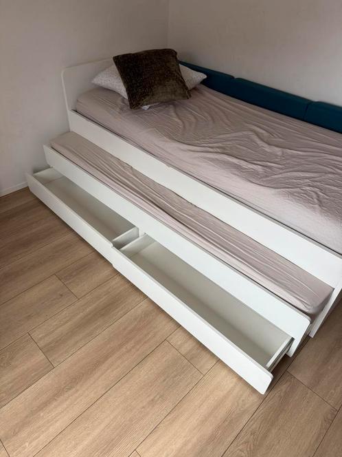 IKEA Kinder bed voor twee kinderen.Kan onderelkaar schuiven, Kinderen en Baby's, Kinderkamer | Bedden, Zo goed als nieuw, 180 cm of meer