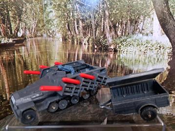 Corgi Toys C907 Halftrack WWII Rocket Launcher & aanhanger beschikbaar voor biedingen