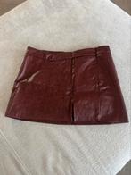 SHEIN bordeaux rode lak rok, Maat 38/40 (M), Ophalen of Verzenden, Zo goed als nieuw, Boven de knie