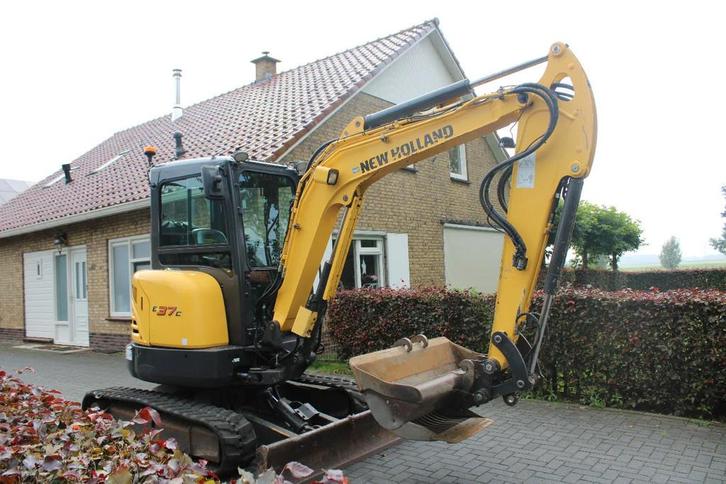 New Holland E37C (bj 2018), Zakelijke goederen, Machines en Bouw | Kranen en Graafmachines, Kraan