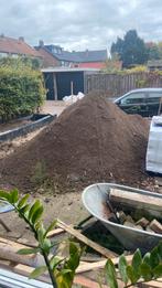 3 kuub zwarte grond gratis af te halen, Ophalen, Tuinaarde