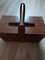 Antieke houten naaidoos met vakken, Minder dan 50 cm, Gebruikt, Minder dan 50 cm, Ophalen of Verzenden