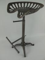 Rustieke gietijzeren barkruk - in hoogte verstelbaar, Huis en Inrichting, Stoelen, Bruin, Generic@example.com, Nieuw, Metaal