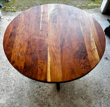 Mooie Ronde Eetkamertafel beschikbaar voor biedingen