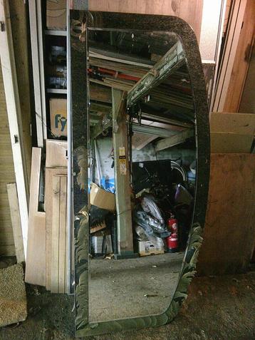 GRATIS Spiegel 180x80cm met verzet-rand beschikbaar voor biedingen