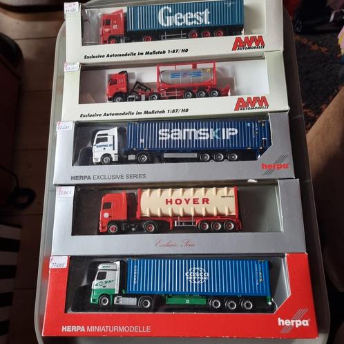 CONTAINER TRUCKS DIVERS 1:87-H0, Hobby en Vrije tijd, Modeltreinen | H0, Zo goed als nieuw, Gelijkstroom of Wisselstroom, Overige merken