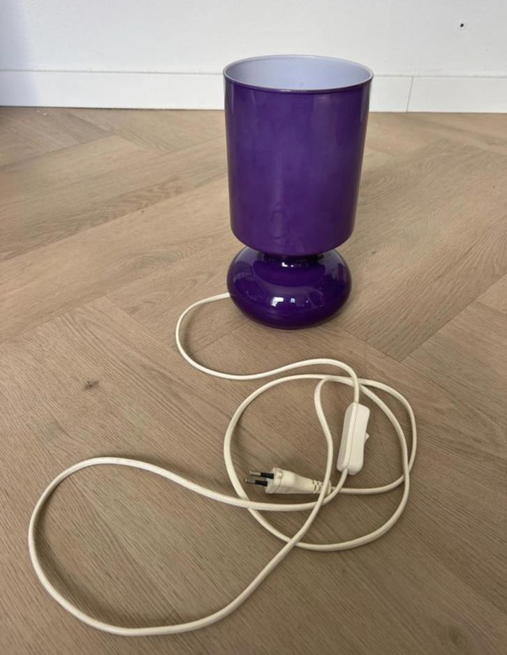 IKEA Lykta Tafellamp Paars - Gebruikt, Huis en Inrichting, Lampen | Tafellampen, Gebruikt, Minder dan 50 cm, Glas, Ophalen of Verzenden