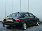 Volvo S80 4.4 AWD Summum Schuifdak / Leer / Navi / Trekhaak, 1780 kg, Gebruikt, 2000 kg, Blauw