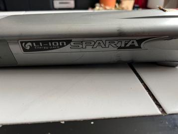 Grijs accu beschikbaar voor biedingen