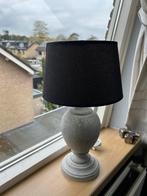 Lamp met zwarte kap, Huis en Inrichting, Lampen | Lampenkappen, Ophalen, Zo goed als nieuw, Rond, 50 cm of meer