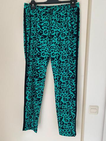 Nieuwe broek N.E.D. (shirt apart) beschikbaar voor biedingen