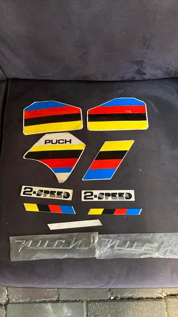 puch logo’s en stickers beschikbaar voor biedingen