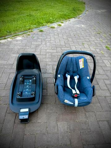 Maxi-Cosi Pebble Plus met ISOFIX base – Topstaat – €95 beschikbaar voor biedingen